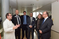 Ministerpräsident Haseloff besucht AMEOS Klinikum Bernburg