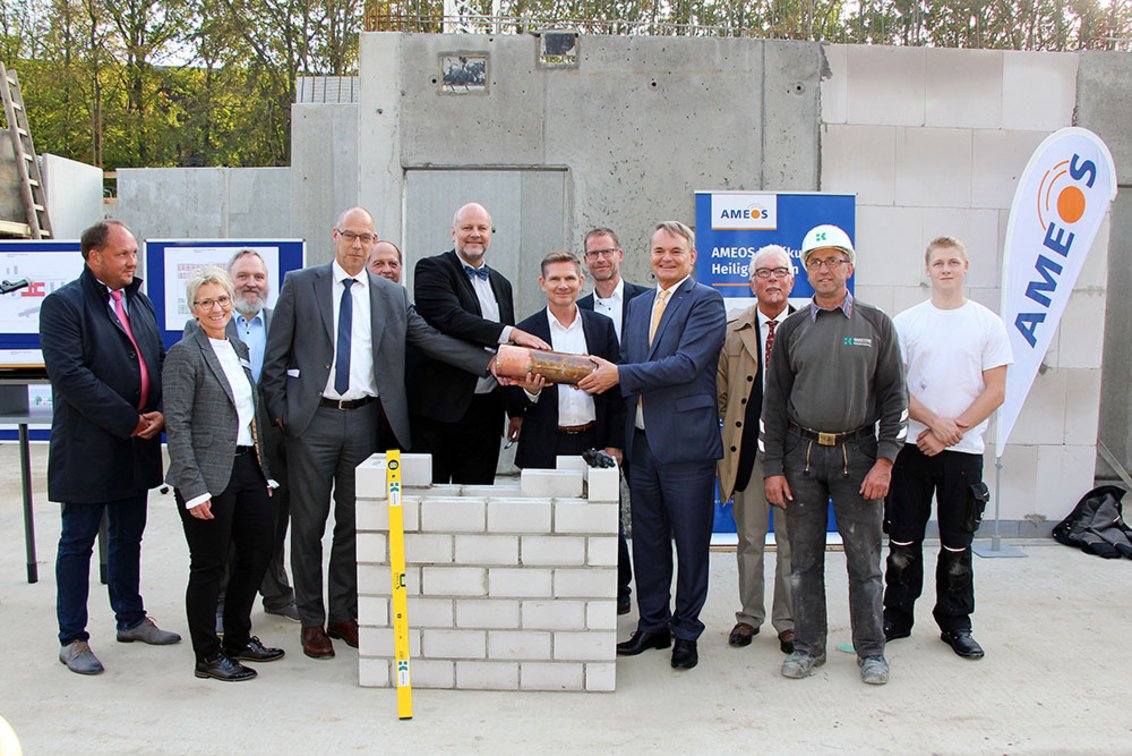 Grundsteinlegung für den Neubau am AMEOS Klinikum Heiligenhafen