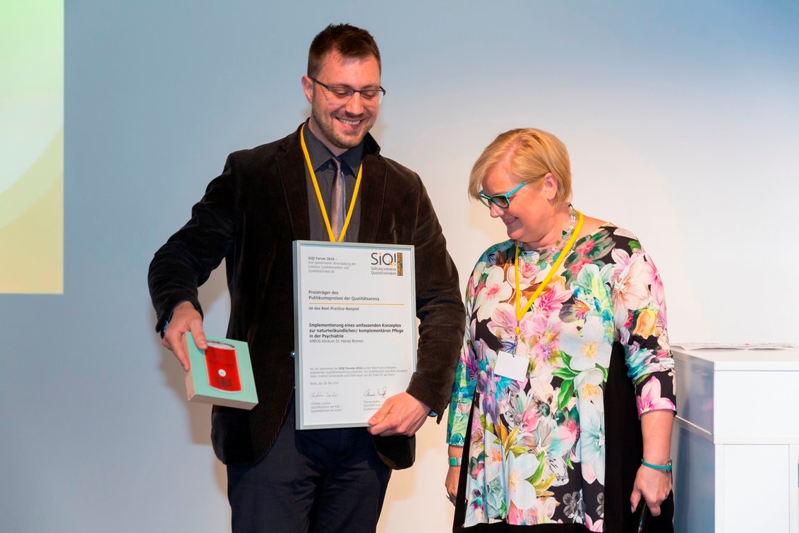 AMEOS Klinikum Dr. Heines Bremen gewinnt den 1. Publikumspreis der SIQ! Qualitätsarena 2016
