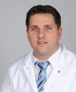 Dr. med. Stephan Singöhl, Chefarzt der Klinik für Notfallmedizin am AMEOS Klinikum Aschersleben